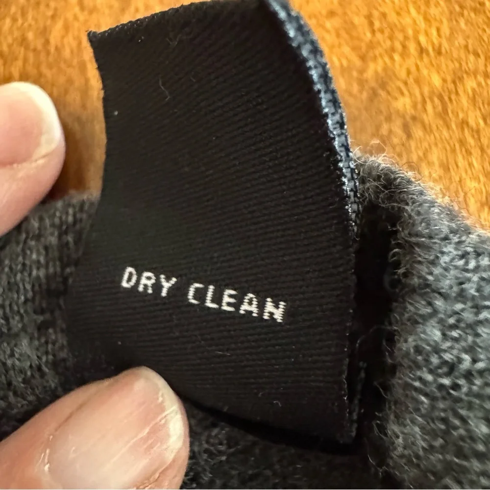 Brandini Sweater Men's Large Dark Gray V-Neck Ribbed 100% Merino Wool Pullover